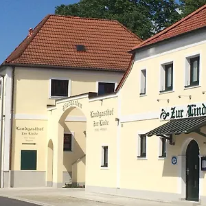 Gasthof Charming Landgasthof Zur Linde, Salching